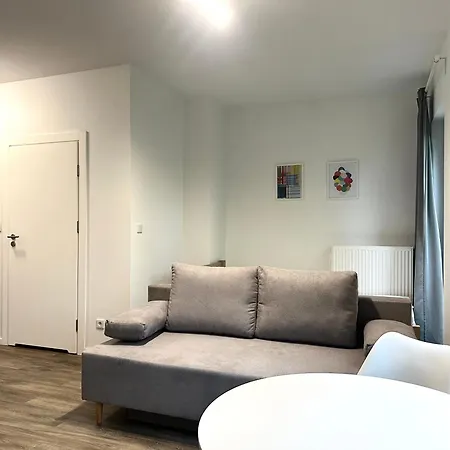 Przyjazni 16 27 - Self Check-in 20h - Lift Вроцлав