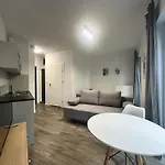 Апартаменти Przyjazni 16 27 - Self Check-in 20h - Lift
